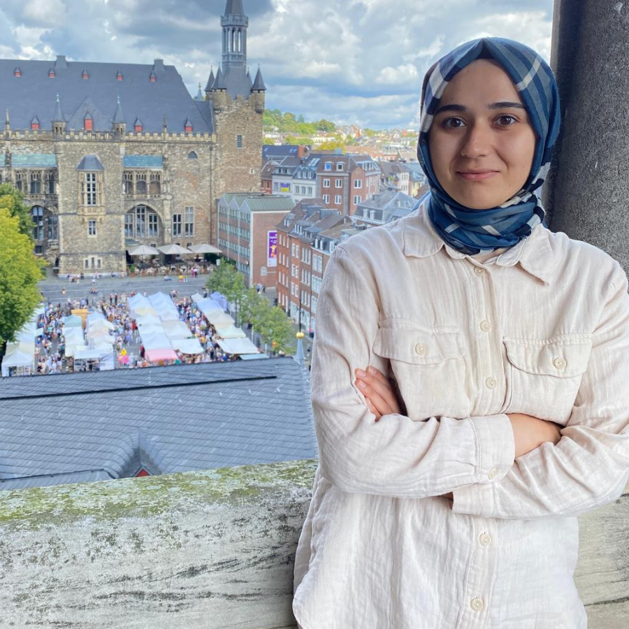 hatice-nur-yönetici2